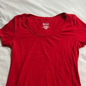 Red Target t-shirt by Active Basic size Large runs small